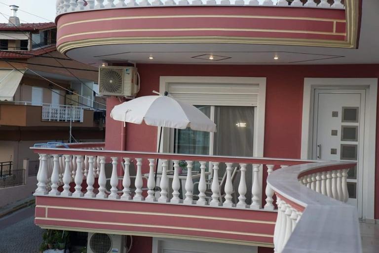 Petros House Aparthotel Sarti Exteriör bild